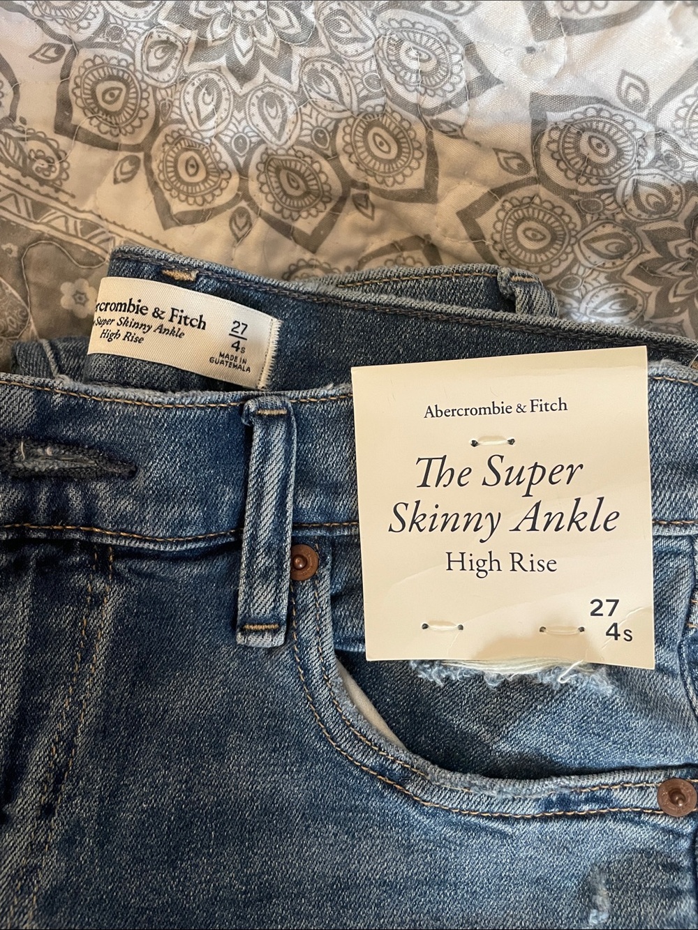 Abercrombie & Fitch Super Skinny Ankle Jeans - Blue Denim (Size 4S/27S)